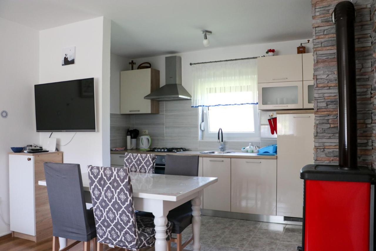 Apartment Filomena Smoljanac Eksteriør bilde